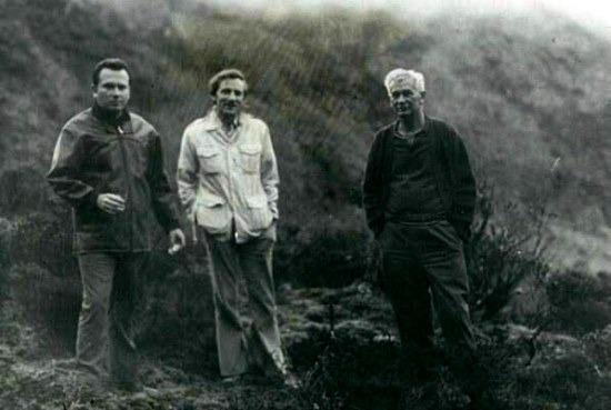 Dr. Peña Matheus, Stanley Hall és Móricz János az 1975-ös ismerkedő expedíción