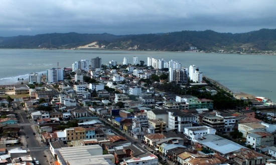 Bahía de Caráquez egész tűrhető városnak tűnik, mégsem az