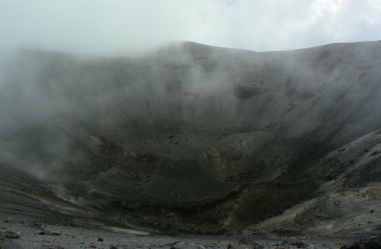 A Puracé-vulkán krátere