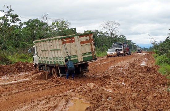 A közlekedés és az utak minősége Bolíviában katasztrofális