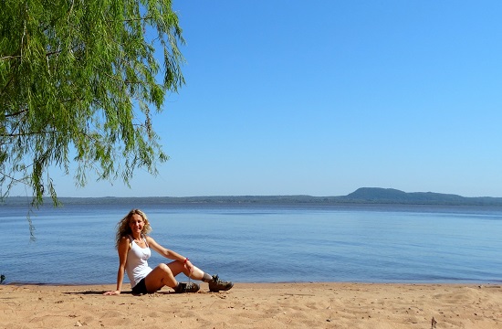Én az Ypacaraí-tó partján