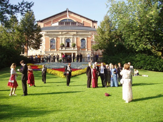 Megnyitották a bayreuthi operaházat