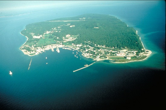 A világ érdekes Nagy-tavak Michigan-tó Huron-tó Mackinak tó sziget Mackinaw híd város