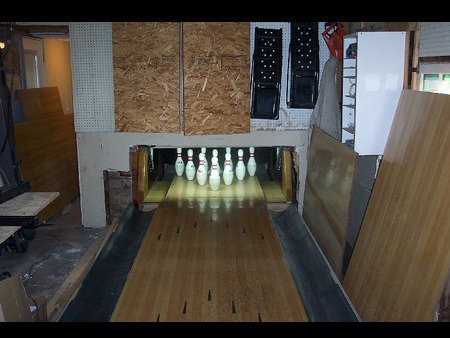 8082-450x-bowling_2.jpg