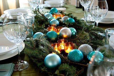 christmas-holiday-table-decorations-36.jpg