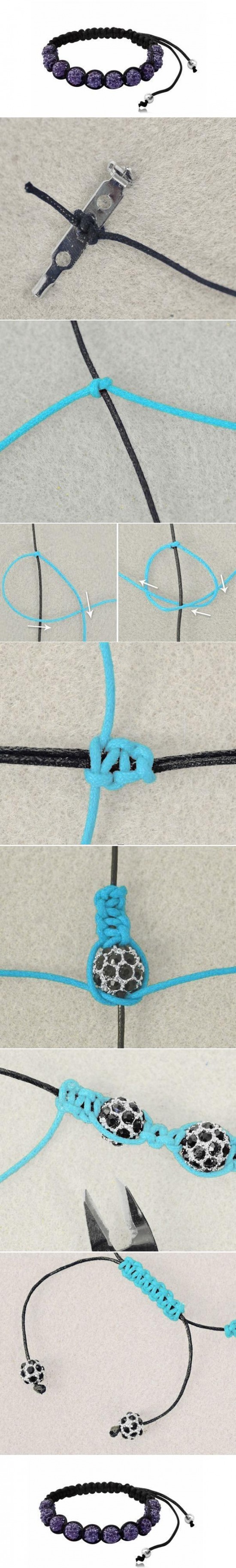 DIY-Quick-Weave-Bracelet.jpg