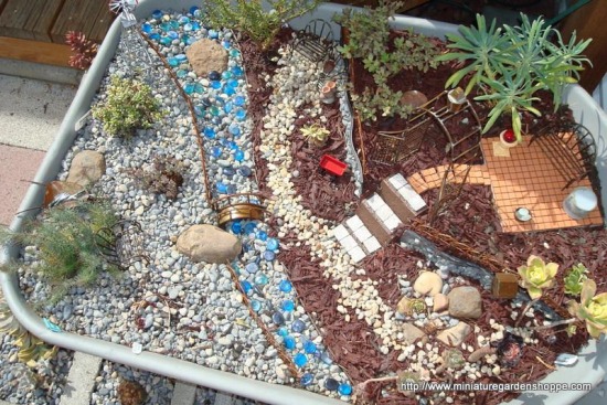 miniature garden 2 (5).JPG