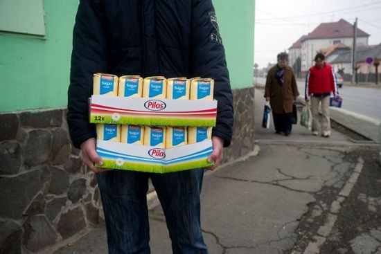 Tavasszal Szlovákiába is jártak a magyar cukrot venni Forrás: [origo] - Magócsi Márton